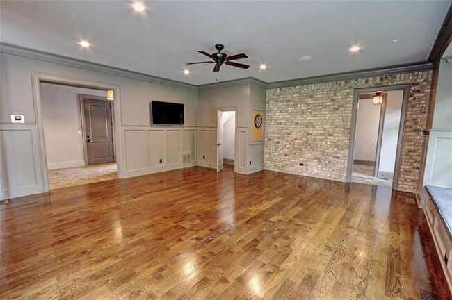 Building Photo - 1178 Chambord Way NE
