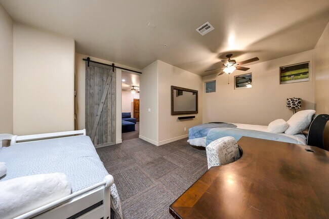 Building Photo - 14598 E Corrine Dr