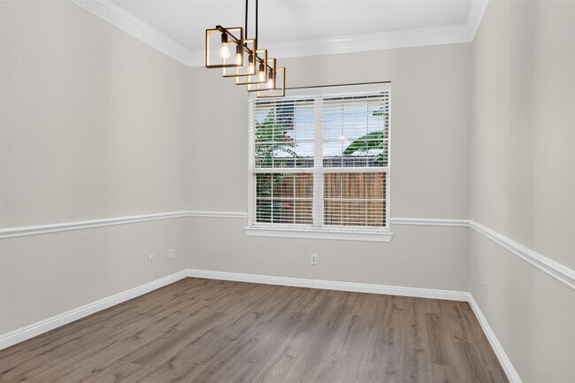 Building Photo - 1131 Sopris Dr