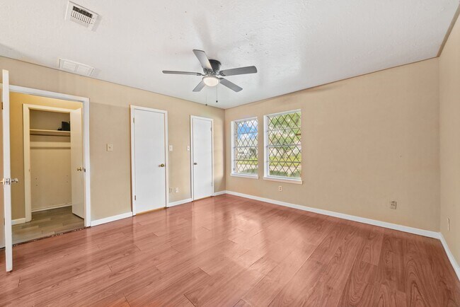 Building Photo - 16719 Sky Blue Ln