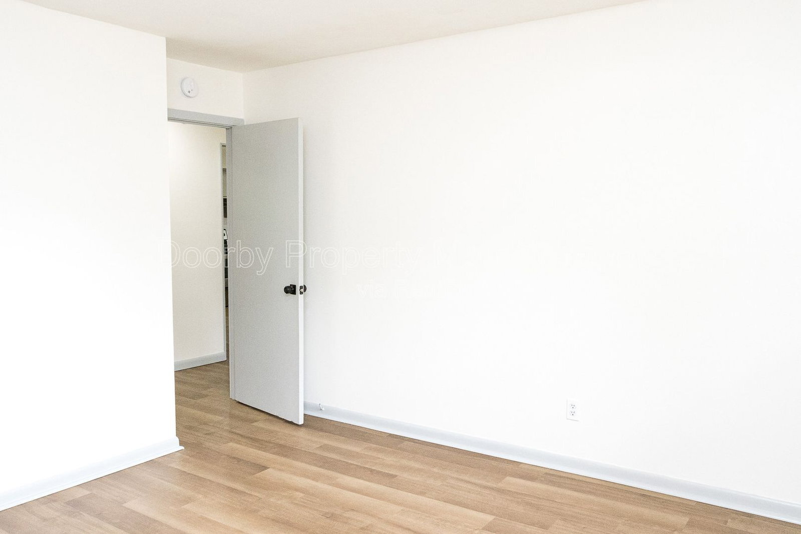 Building Photo - 1300 Koblan Dr