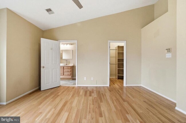 Building Photo - 1514 Long Dr Ct