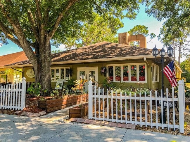 Building Photo - 4459 Oakley Greene