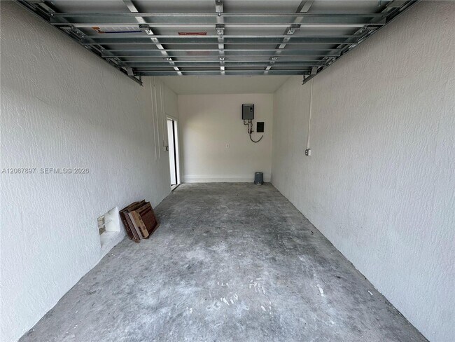 Building Photo - 26422 SW 148th Ct