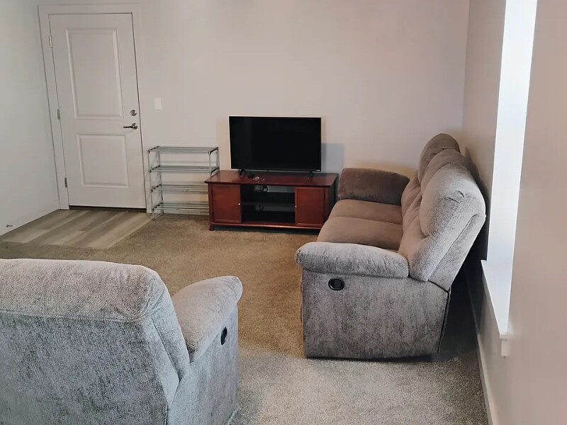 Building Photo - 1167 E Telegraph St