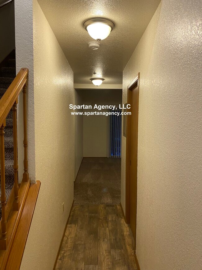 Building Photo - 131 23rd Ave SE