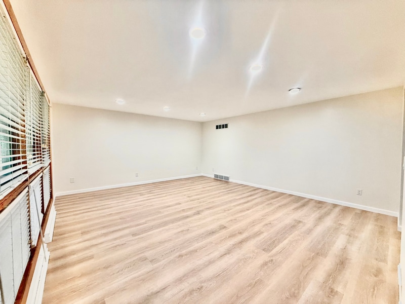 Building Photo - 1814 E Main St