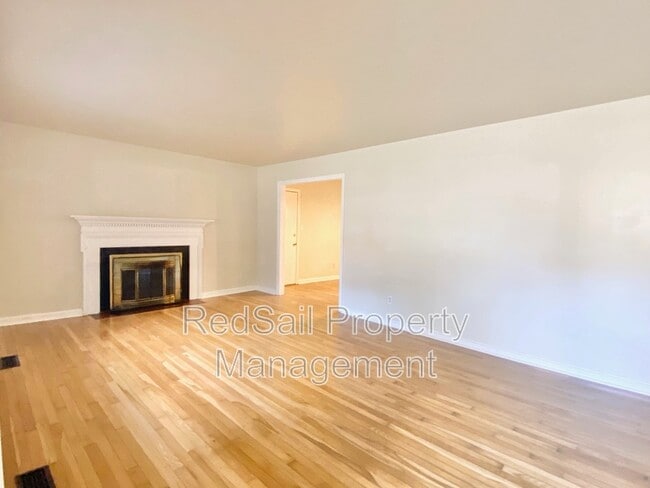 Building Photo - 18 Ivy Farms Rd