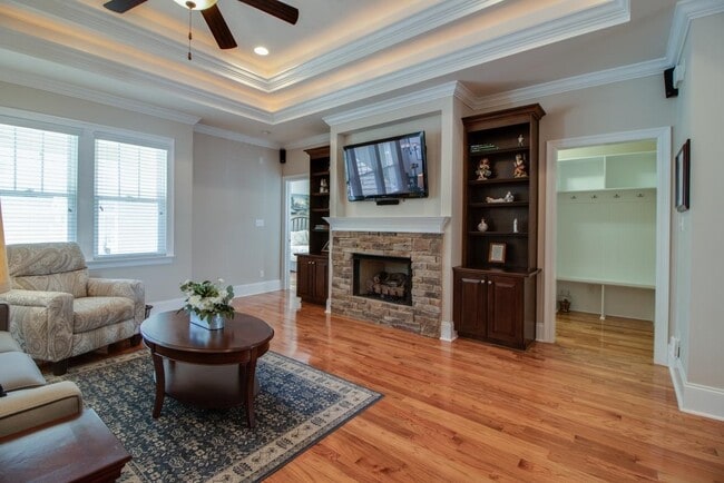 Building Photo - 3653 Velda Oaks Cir