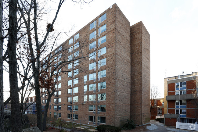 Building Photo - Ulin House