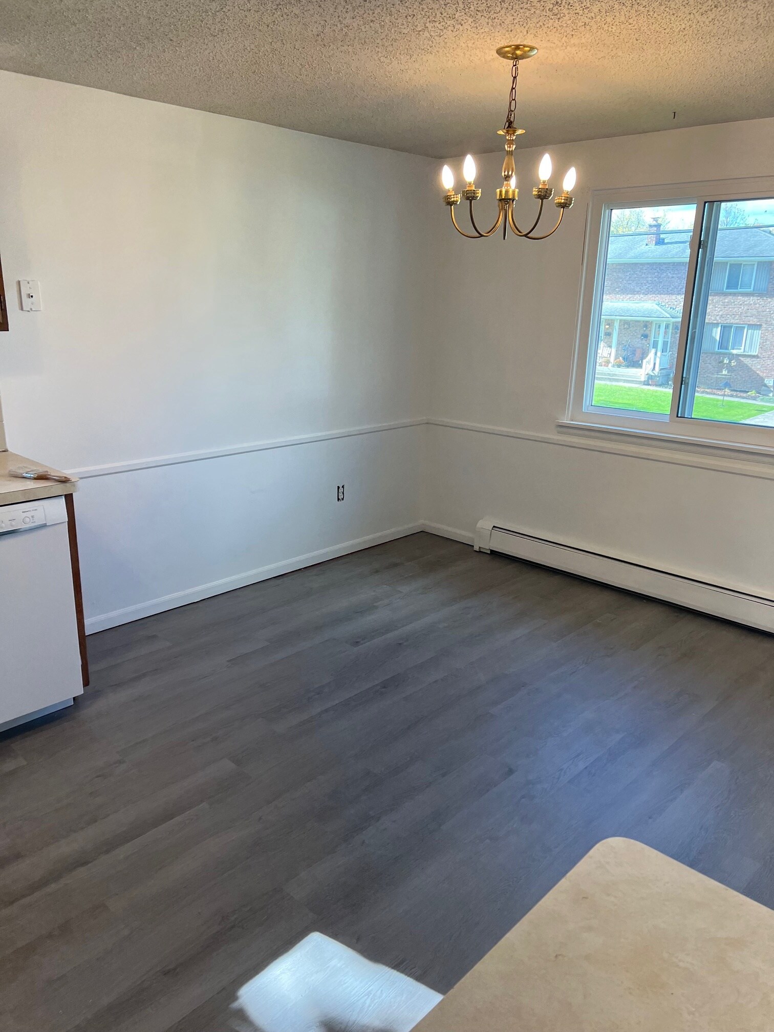 Building Photo - 308 Frontier Ave