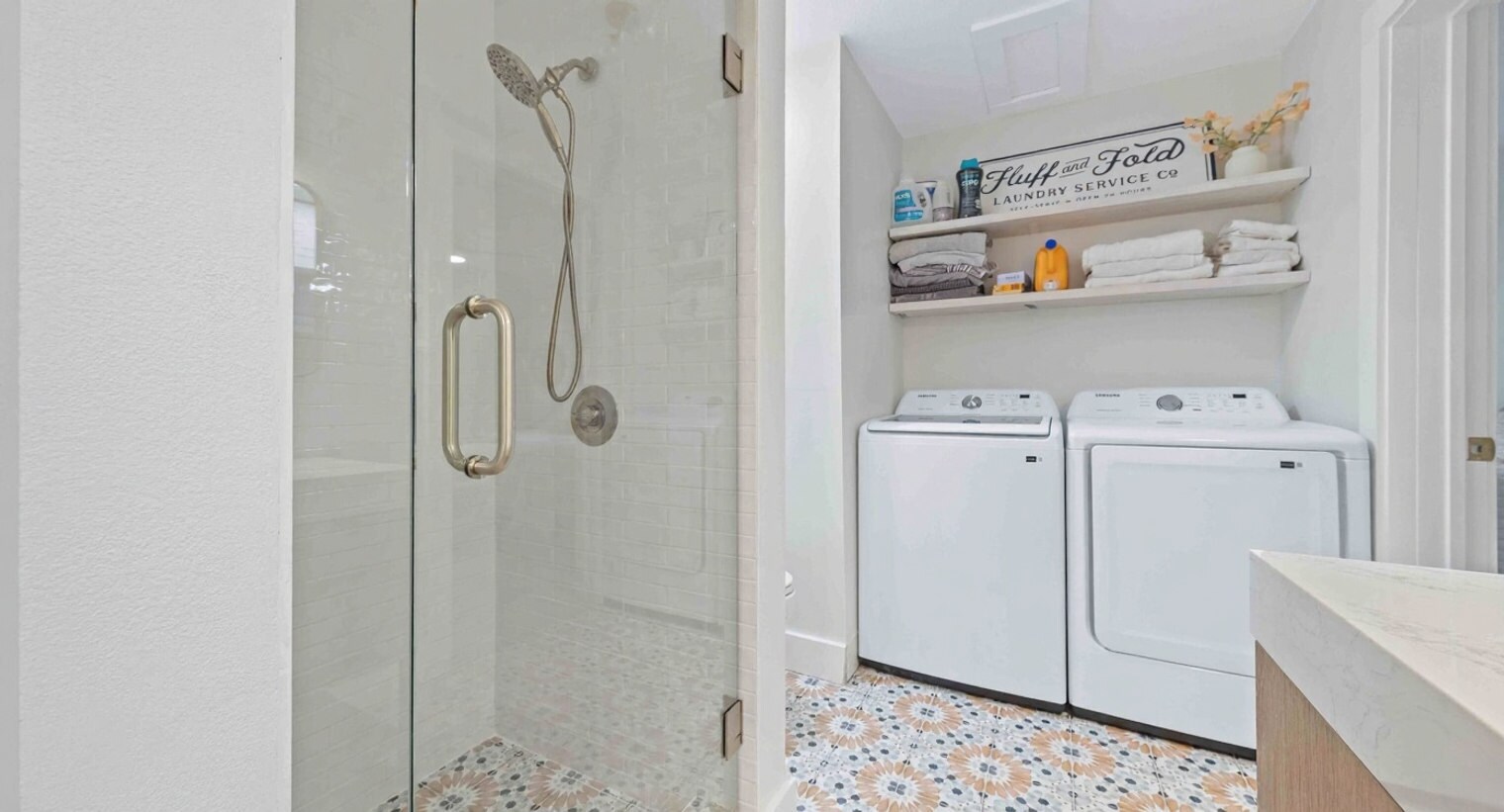 Building Photo - 33 Santana Dr