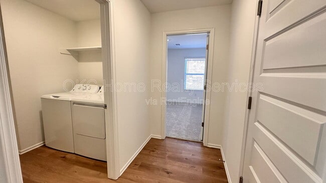 Building Photo - 16201 Harvester