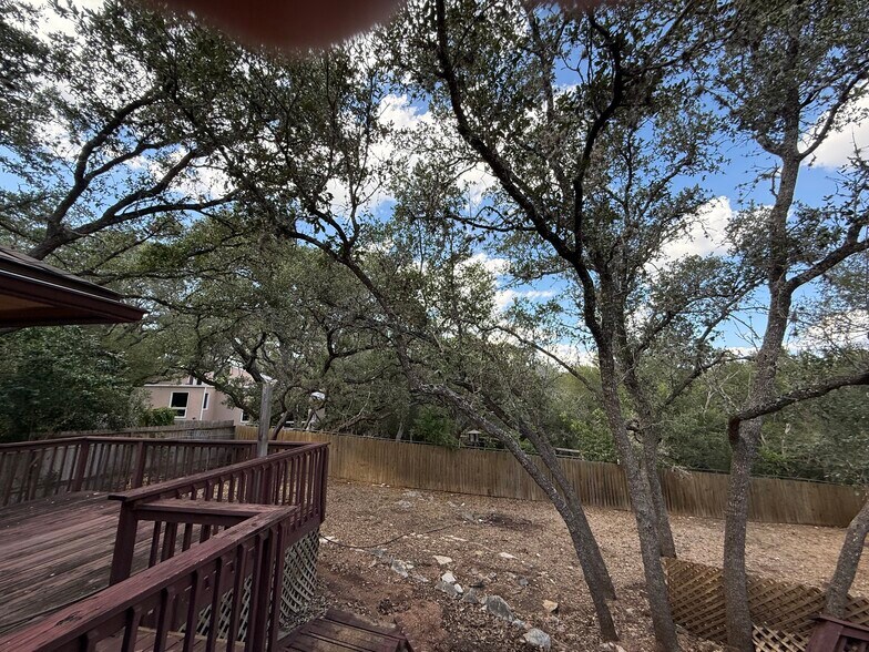 Building Photo - 1907 Summerwood Dr