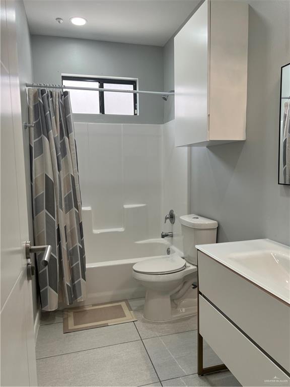 Building Photo - 2022 Summerland Ln