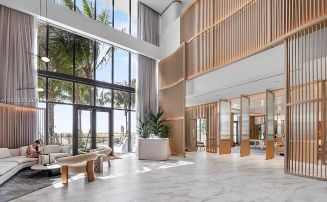 Building Photo - 900 N Ocean Blvd