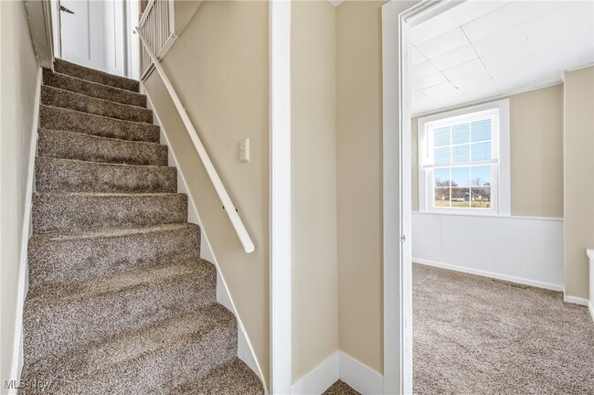 Building Photo - 12192 Leffingwell Rd