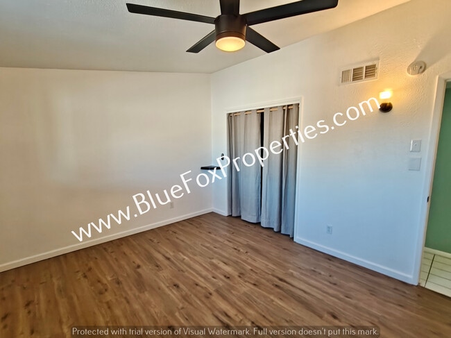 Building Photo - 3310 W Calle Toronja