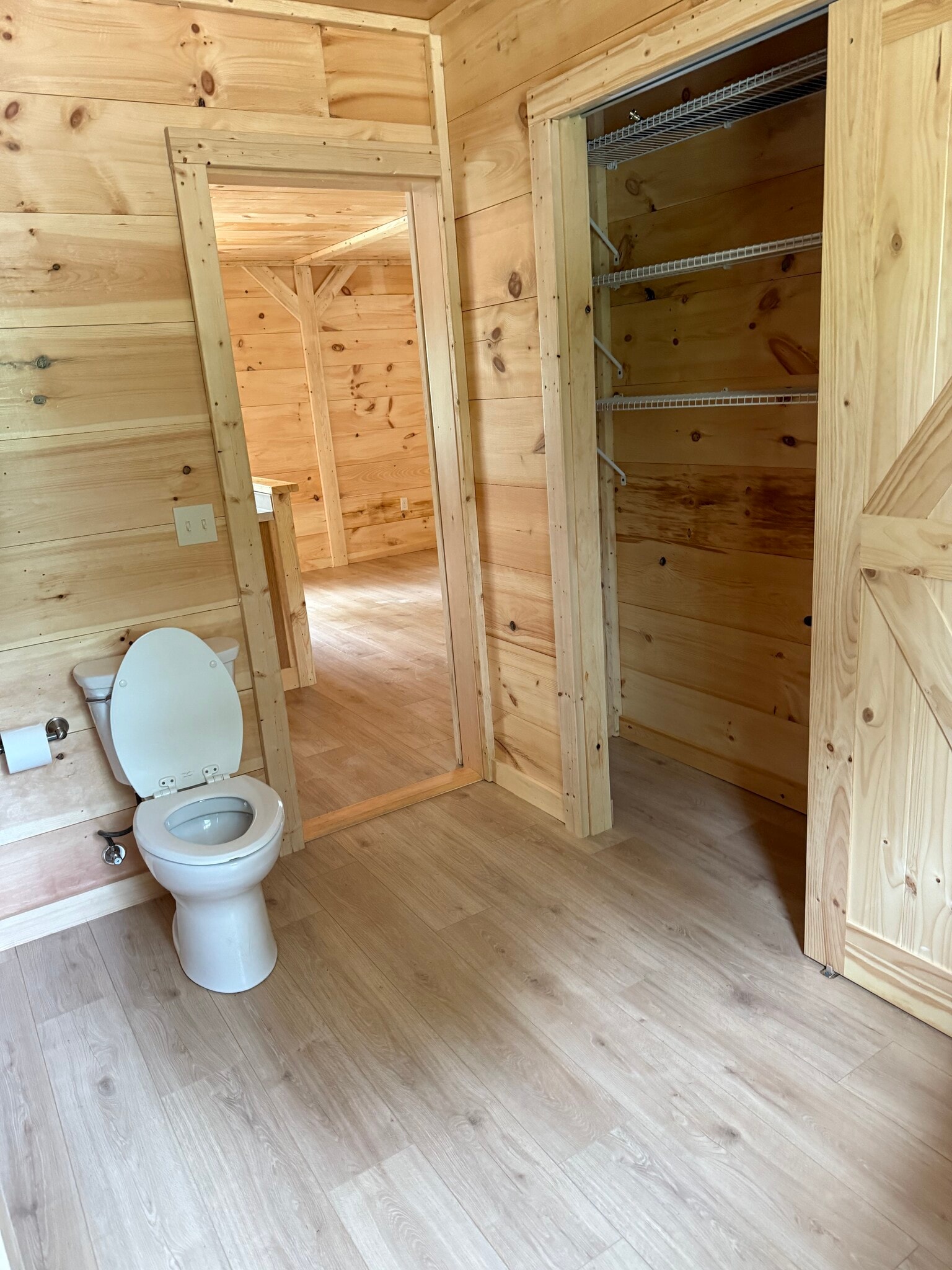 Bathroom - 466 Manchester Rd