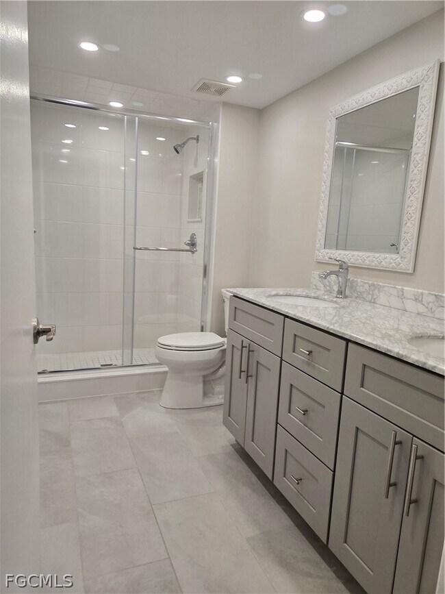 Building Photo - 1519 Cape Coral Pkwy W