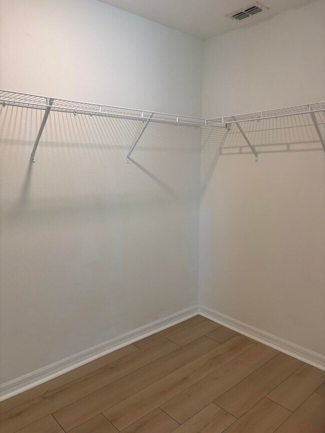 Building Photo - 14442 Editors Note St