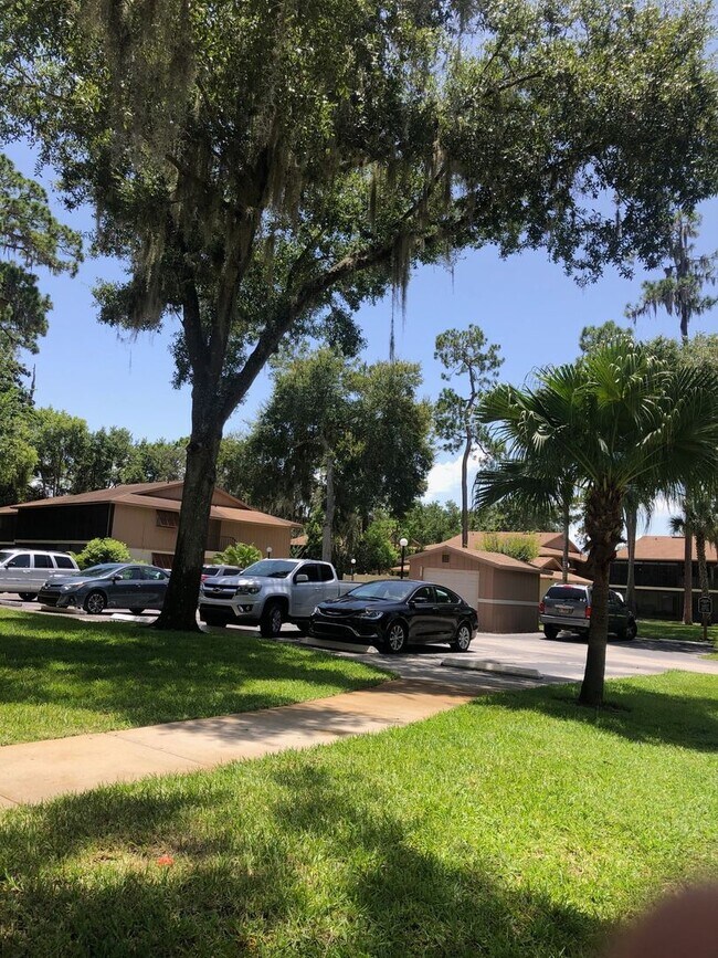 Building Photo - 170 Palmetto Woods Ct