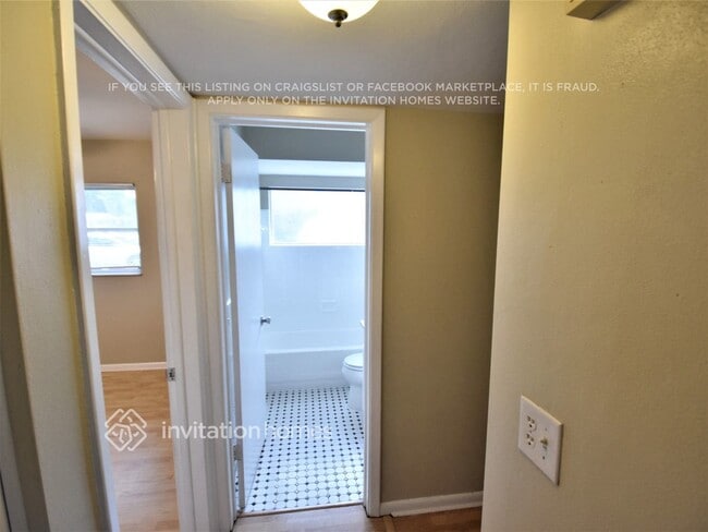 Building Photo - 1827 Barbara Ln