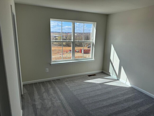 Building Photo - 1257 Cedar Vly Rd