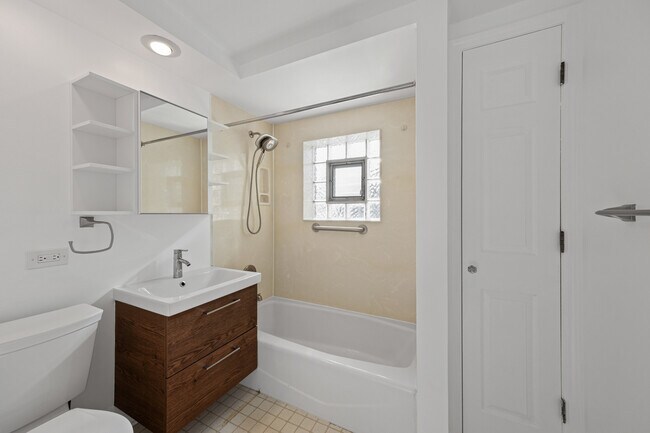 Building Photo - 41 Hackberry Ln