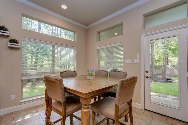 Building Photo - 3 Galleta Ct