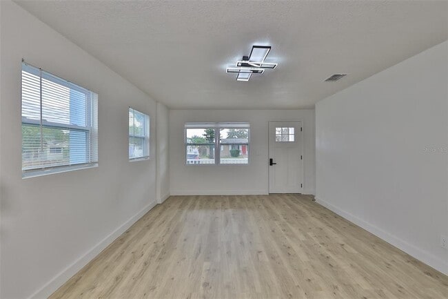 Building Photo - 875 53rd Terrace N