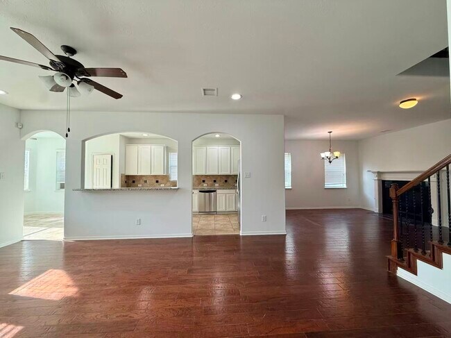 Building Photo - 2814 Ridgeglen Ln