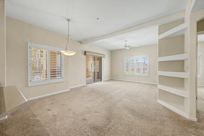 Building Photo - 14000 N 94th St