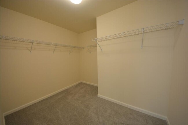 Building Photo - 2119 Baywood Tree Ln SW