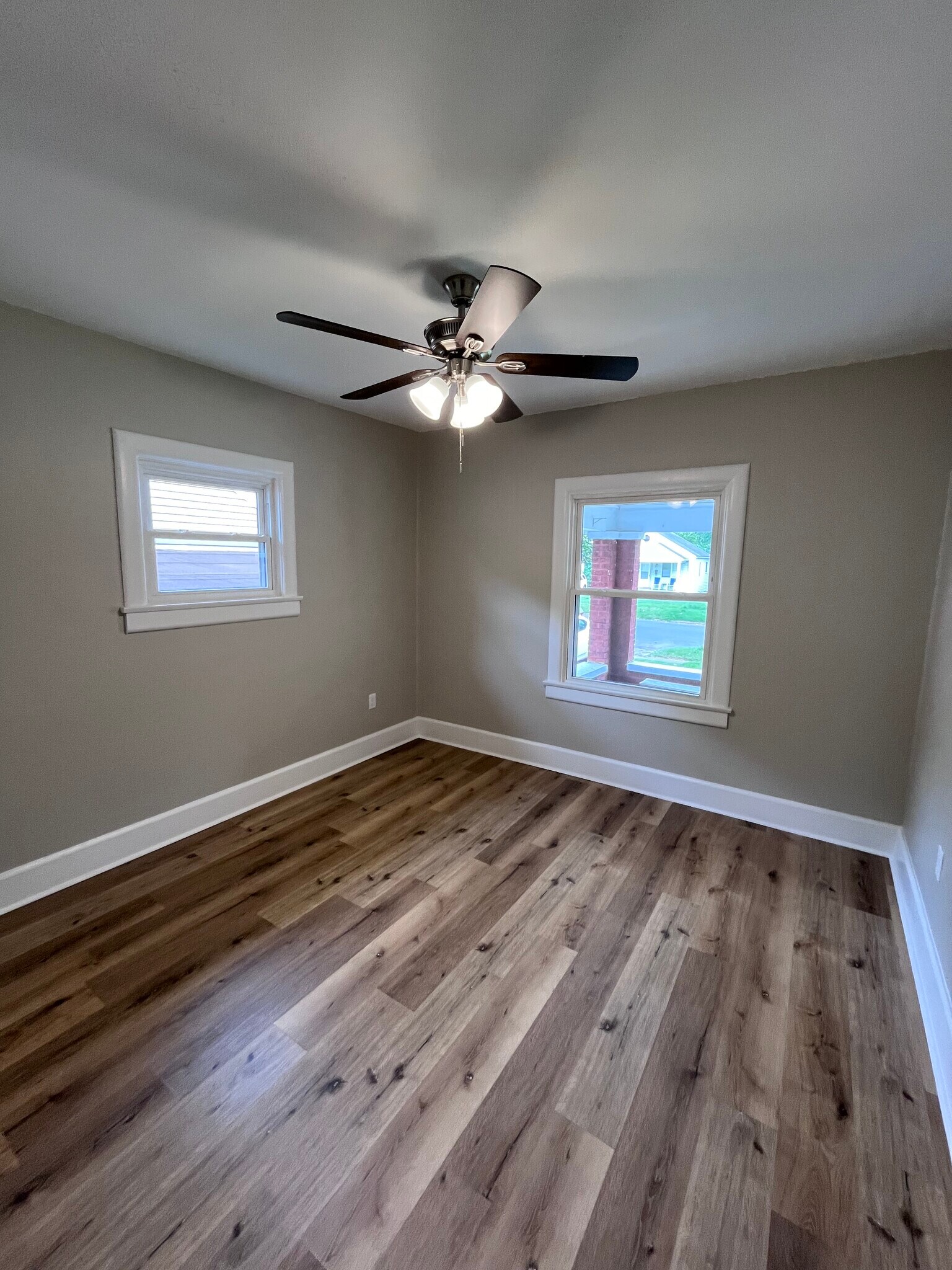 Bedroom at front of house - 2415 Lindbergh Dr