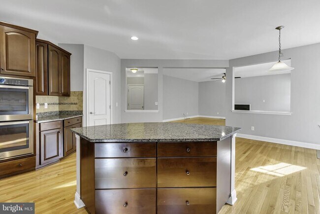 Building Photo - 40560 Aldie Springs Dr
