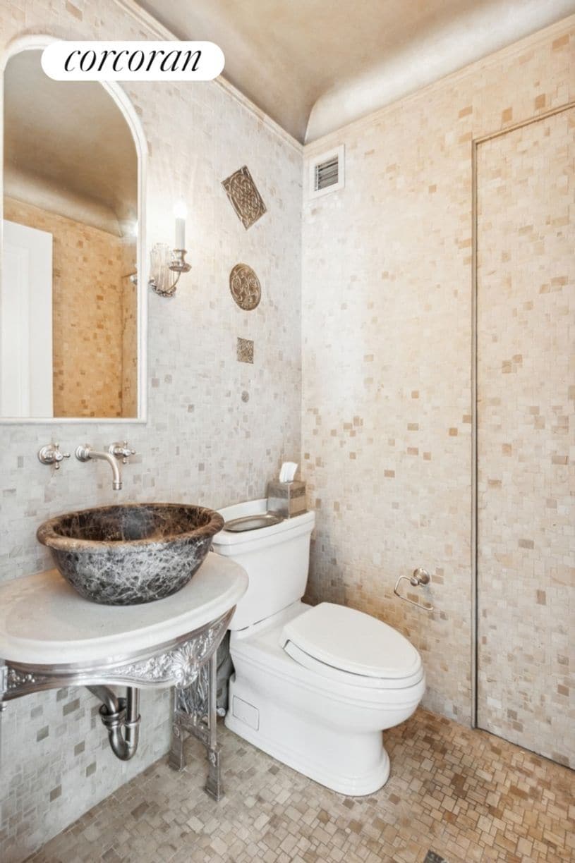 Building Photo - 10 West St