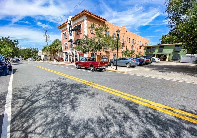 Building Photo - 630 Brevard Ave