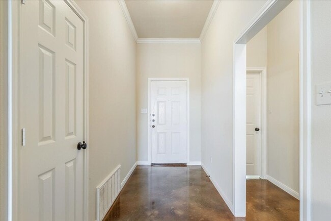 Building Photo - 3BR / 2BA Duplex in Hewitt, Texas | Midway ISD