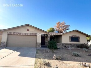 Building Photo - Amazing Gilbert 3-Bedroom Home with Modern...