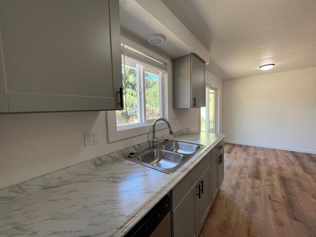 Building Photo - 4036so