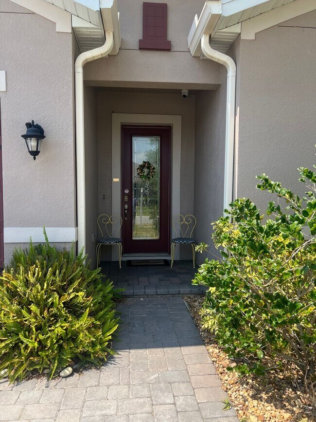 Building Photo - Spacious 3-Bed/2-Bath Rental in Sola Vista – Modern Comfort Meets Florida Living!