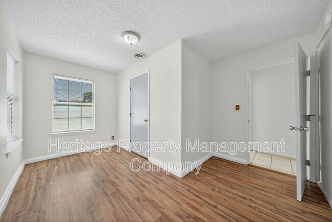 Building Photo - 7590 New Sulphur Springs Rd