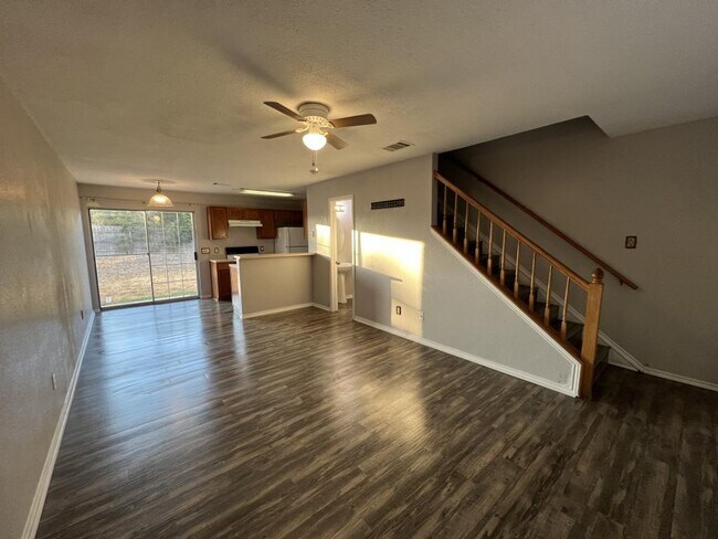 Building Photo - 5908 Greengate Dr