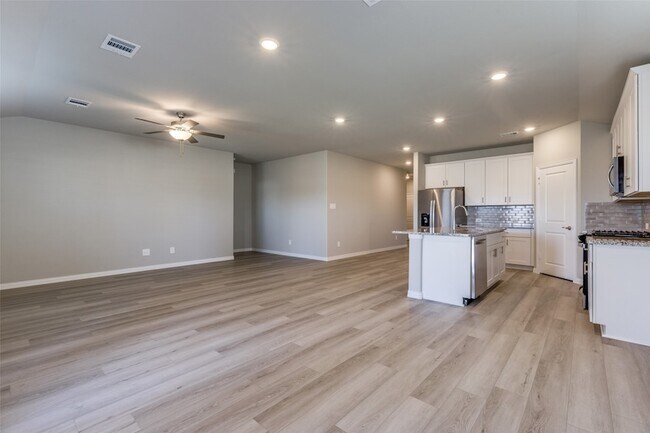 Building Photo - 5209 Meditation Dr