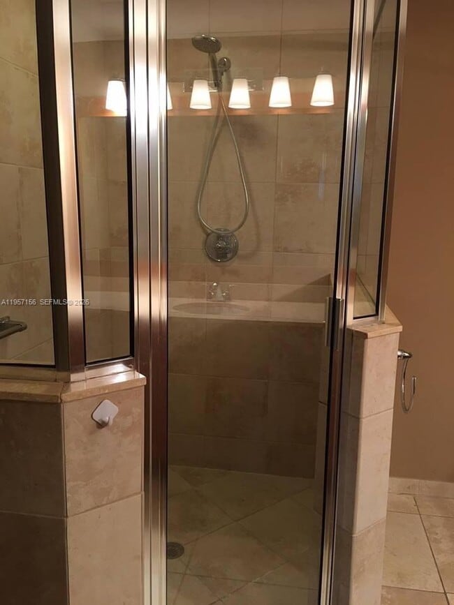 Building Photo - 55 Merrick Way