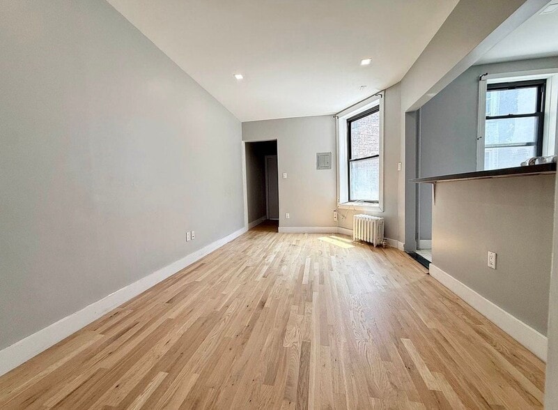 Building Photo - 3008 Avenue K