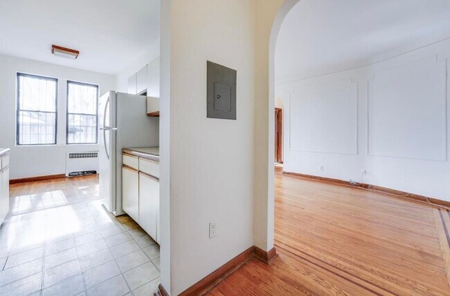 Building Photo - 301 Palisade Ave