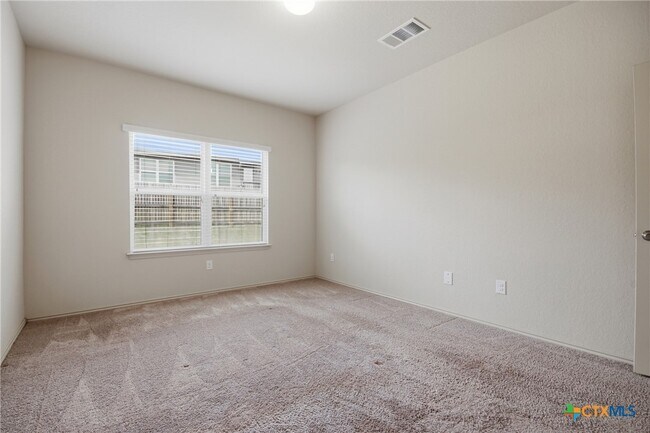 Building Photo - 131 Lake Gln