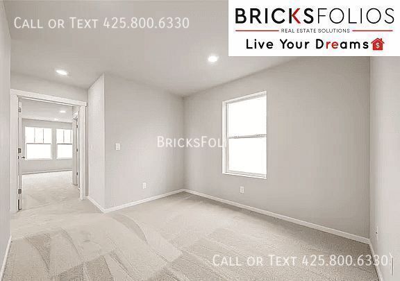 Building Photo - 14914 204th Ave E